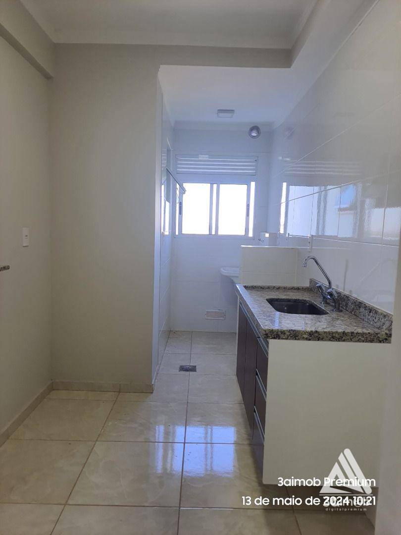 Apartamento para alugar com 2 quartos, 68m² - Foto 7