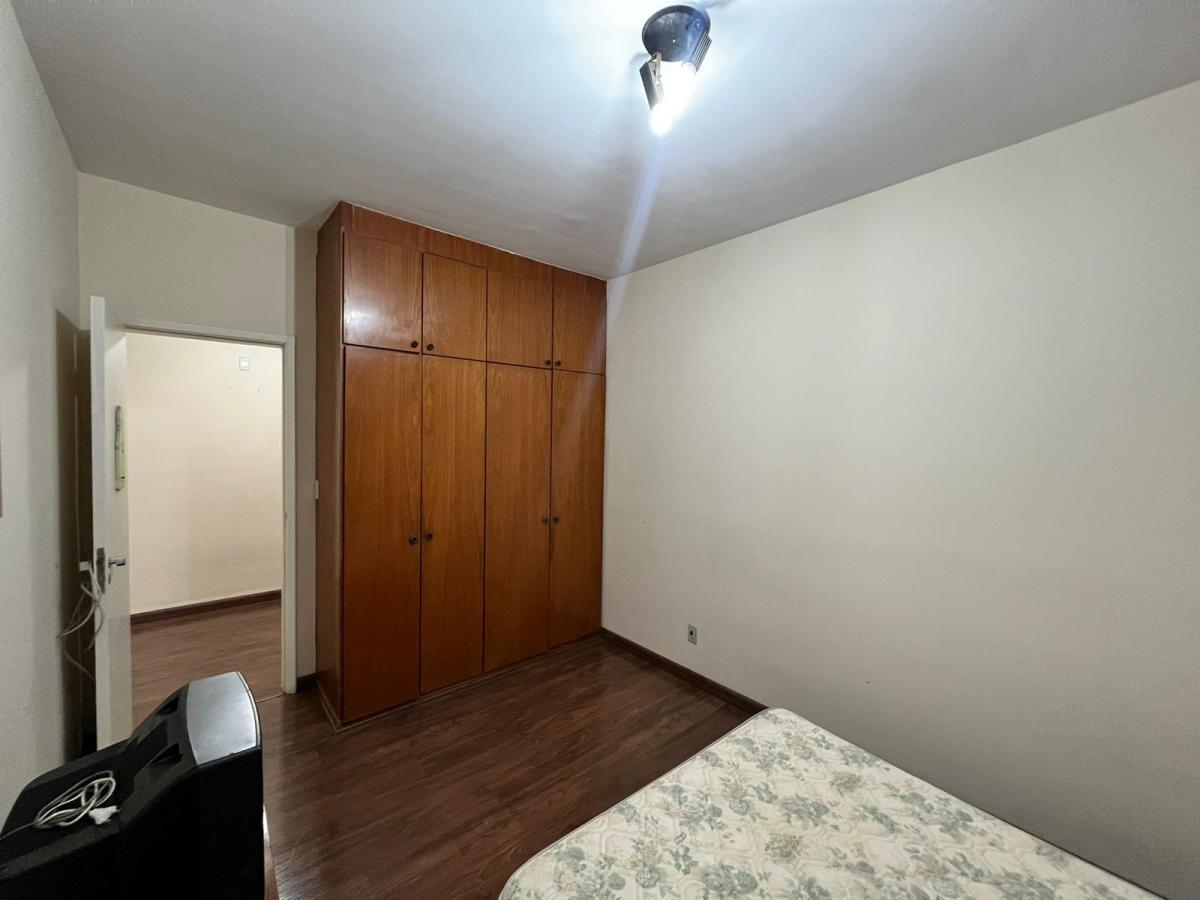 Apartamento à venda com 4 quartos, 175m² - Foto 18