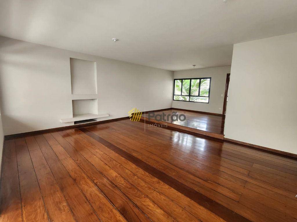 Apartamento à venda com 4 quartos, 207m² - Foto 2