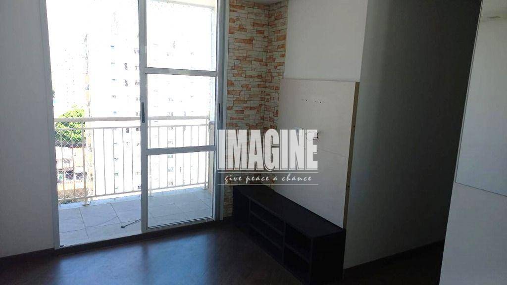 Apartamento à venda com 2 quartos, 46m² - Foto 2