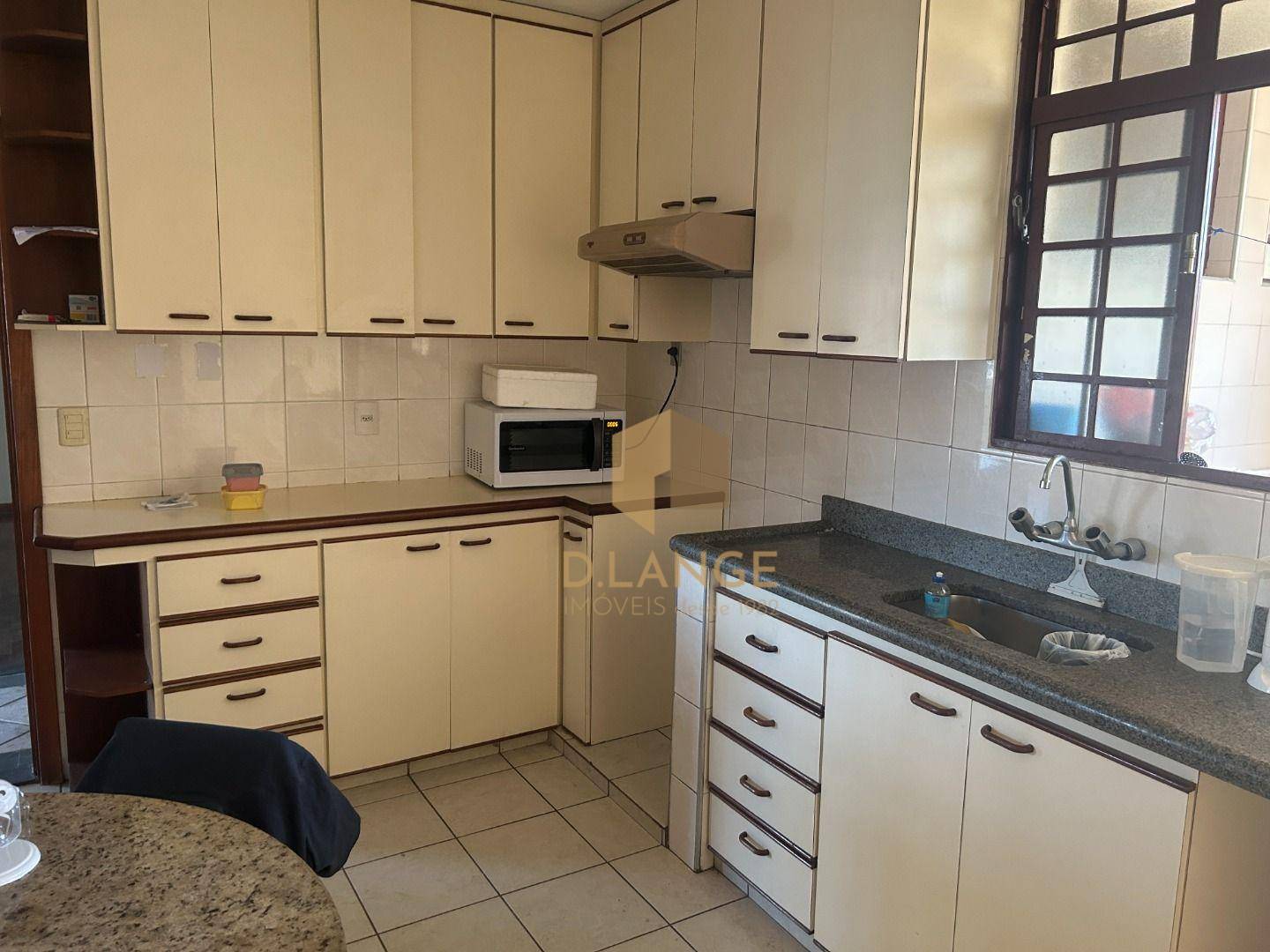 Casa à venda com 3 quartos, 300m² - Foto 12