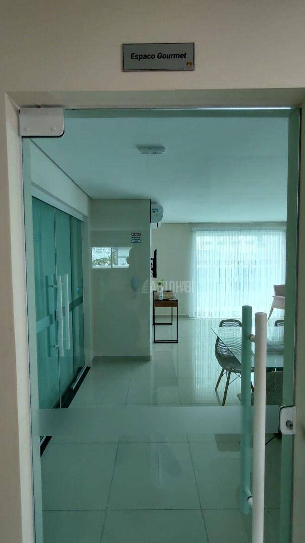 Apartamento à venda com 2 quartos, 75m² - Foto 9