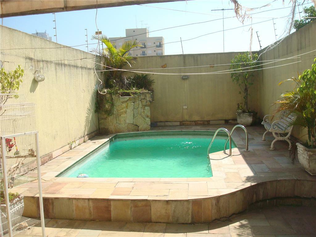 Sobrado à venda com 3 quartos, 250m² - Foto 1