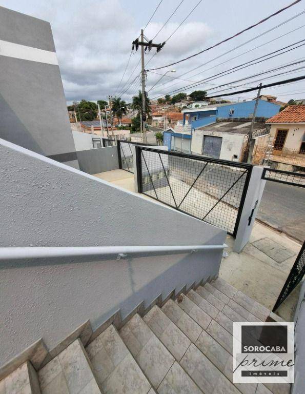 Casa à venda com 2 quartos, 48m² - Foto 2