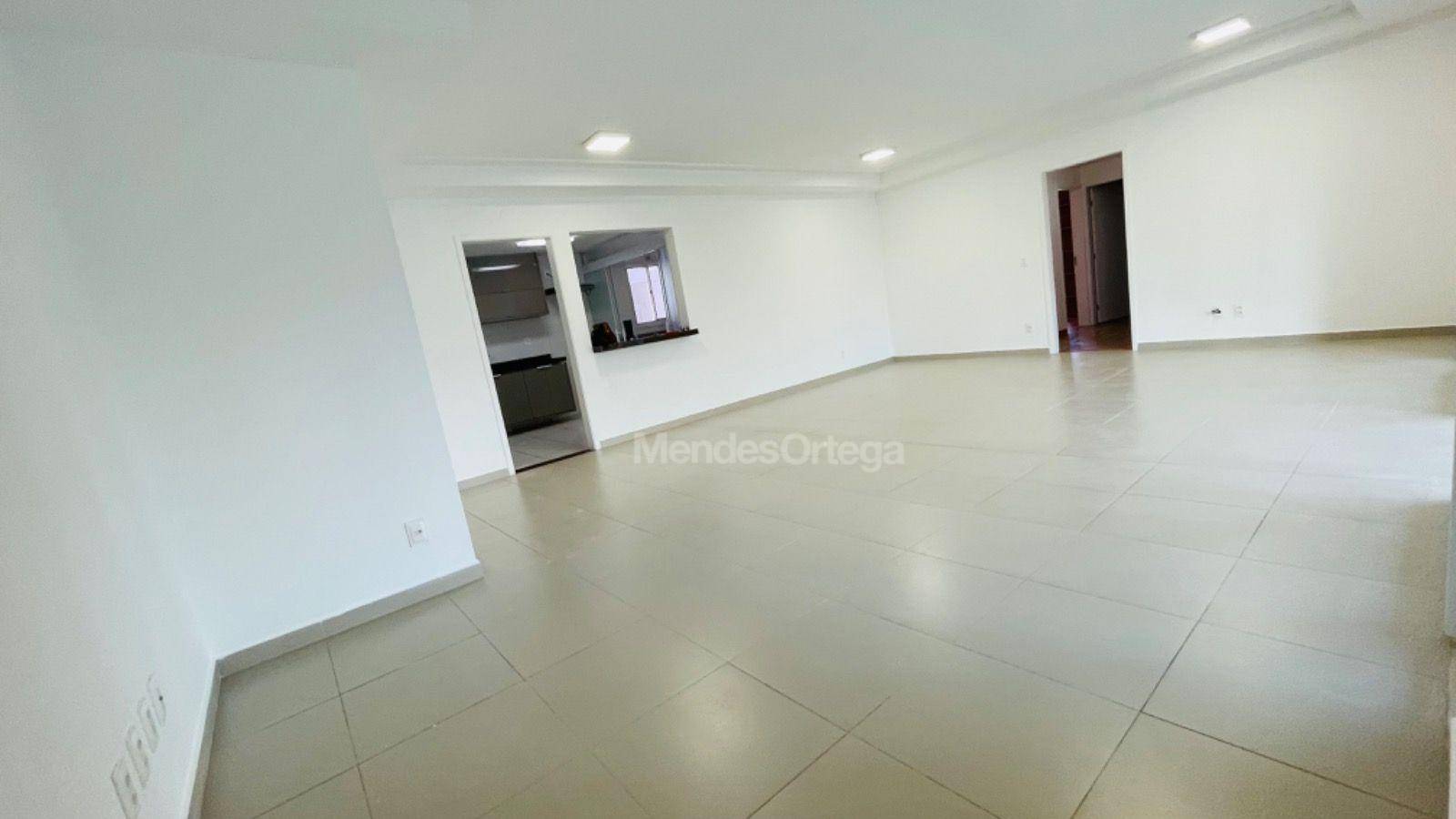 Apartamento à venda com 3 quartos, 151m² - Foto 5