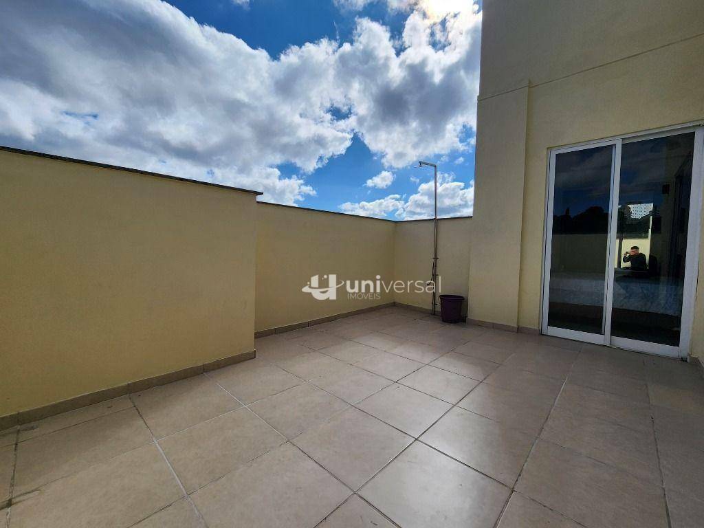 Cobertura para alugar com 3 quartos, 151m² - Foto 2
