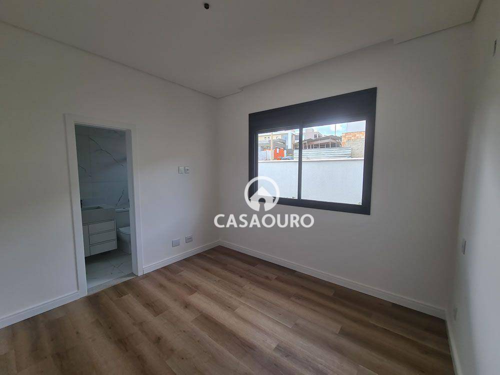 Casa de Condomínio à venda com 4 quartos, 247m² - Foto 8