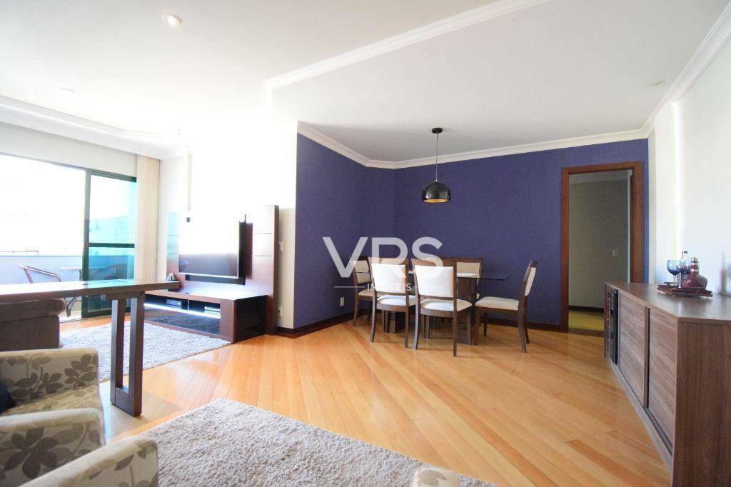 Apartamento à venda com 3 quartos, 141m² - Foto 2