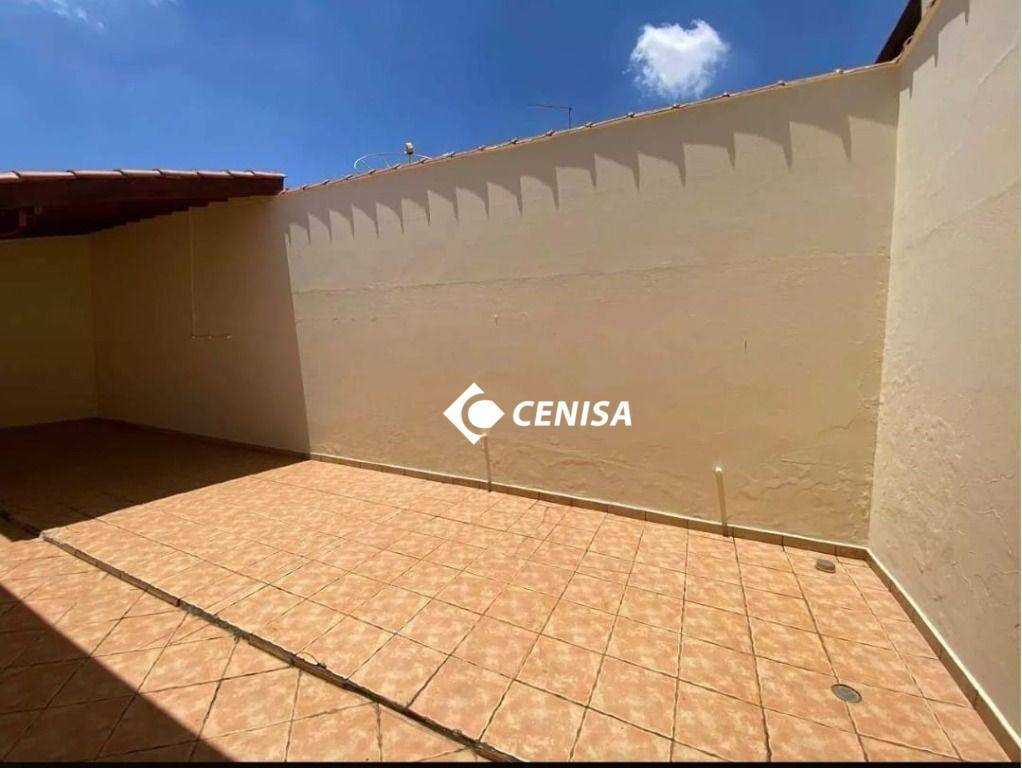 Casa para alugar com 4 quartos, 200m² - Foto 18