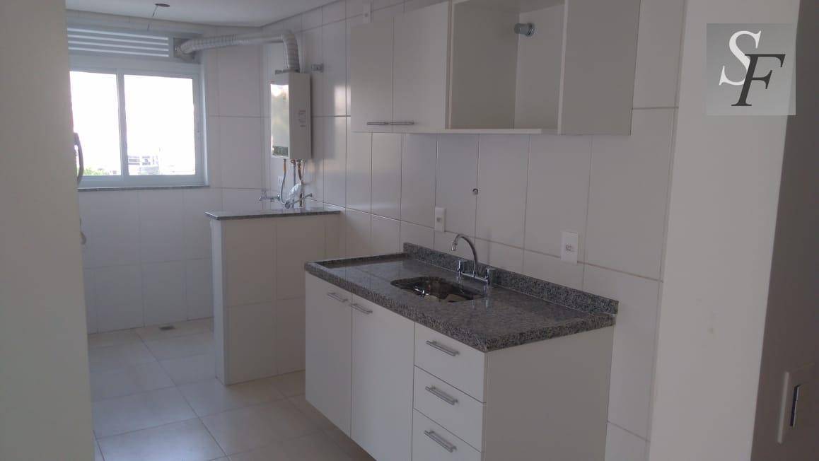 Apartamento à venda com 2 quartos, 64m² - Foto 4