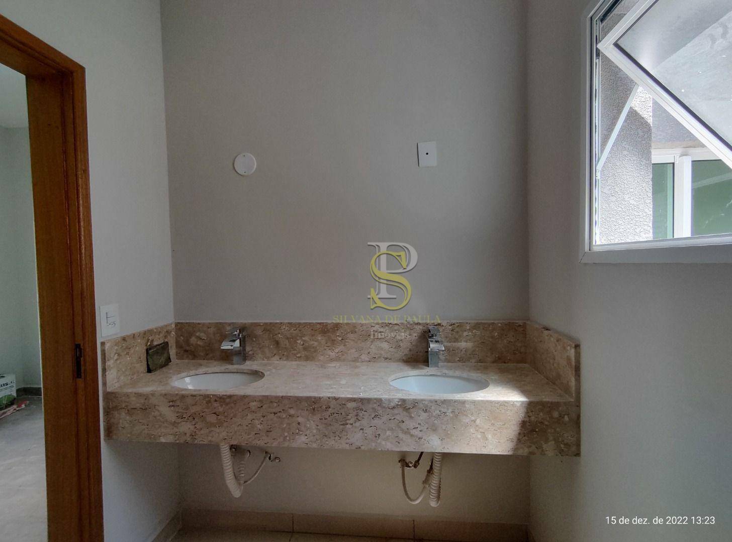 Casa à venda com 3 quartos, 98m² - Foto 14