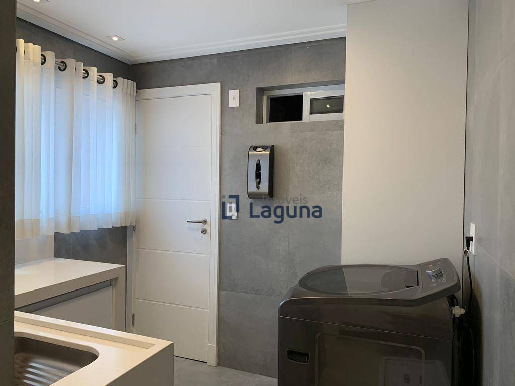 Apartamento à venda com 3 quartos, 205m² - Foto 30