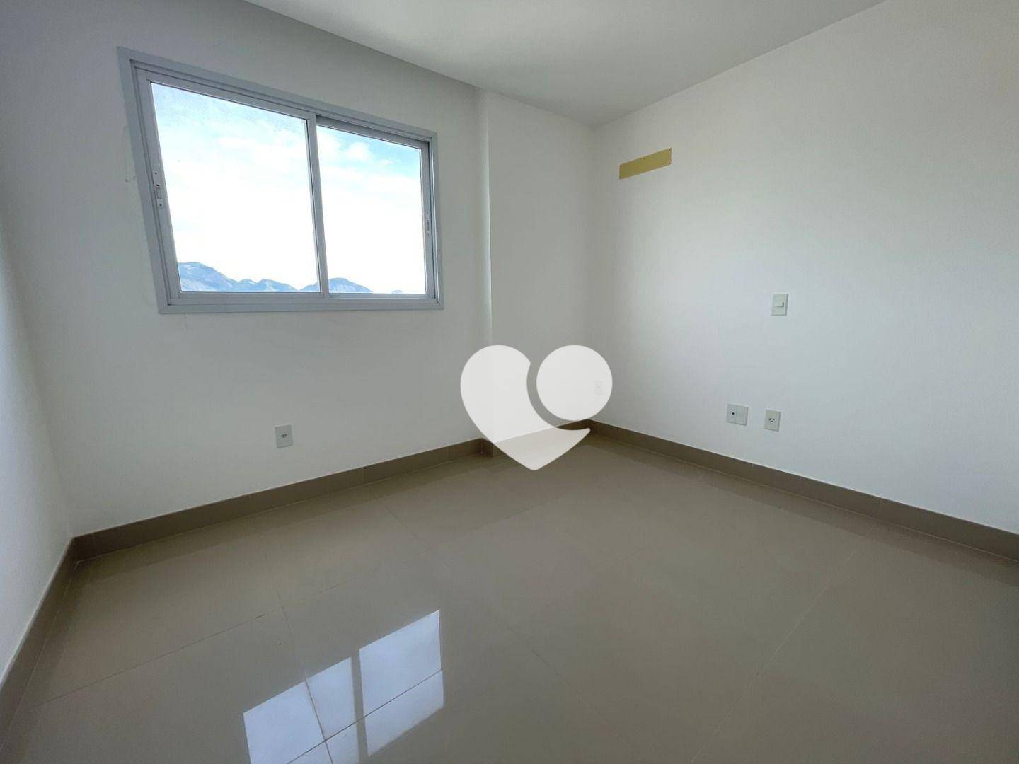 Apartamento à venda com 2 quartos, 70m² - Foto 12