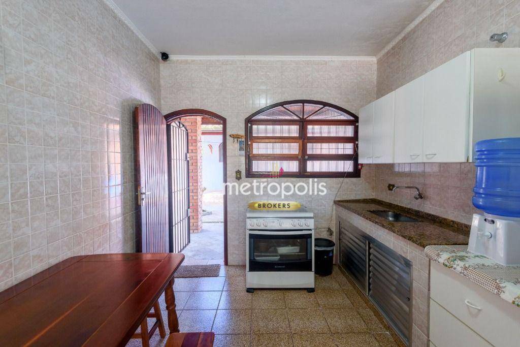 Casa à venda com 3 quartos, 190m² - Foto 8