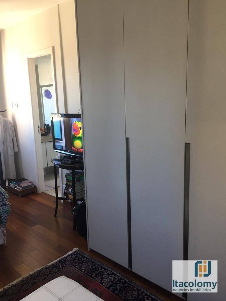 Apartamento à venda com 2 quartos, 107m² - Foto 15