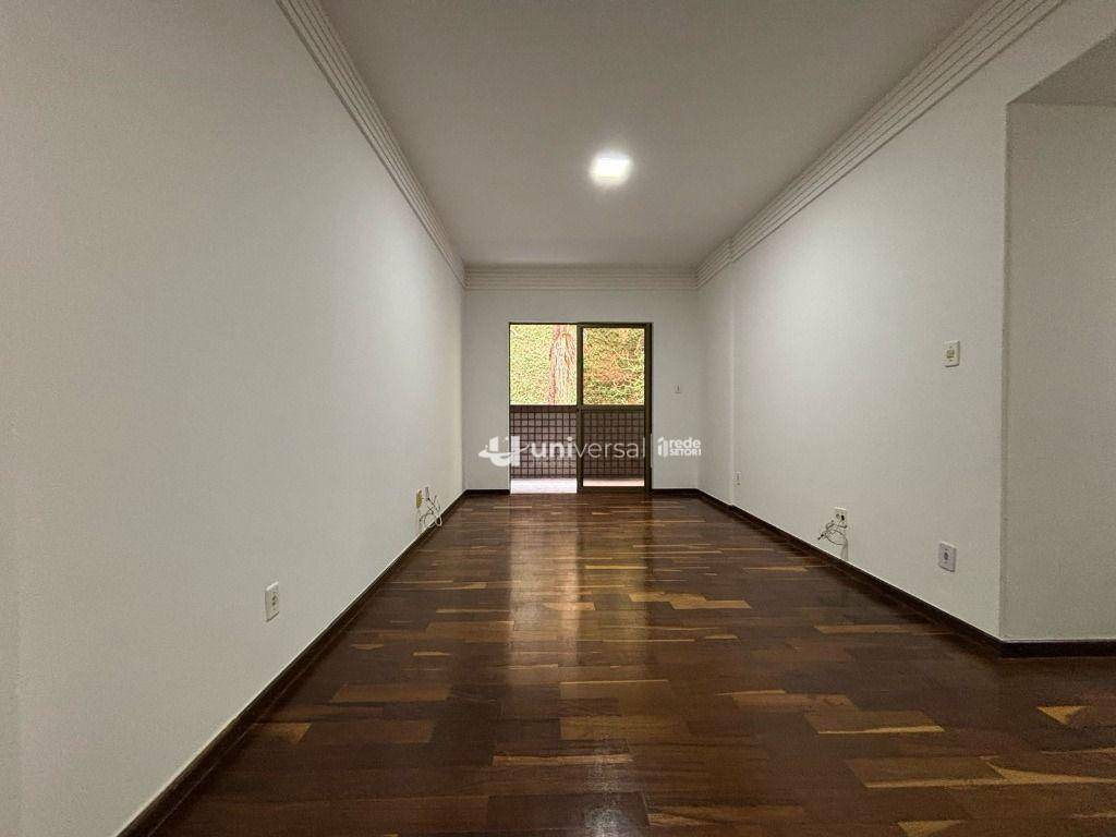 Apartamento para alugar com 3 quartos, 100m² - Foto 3