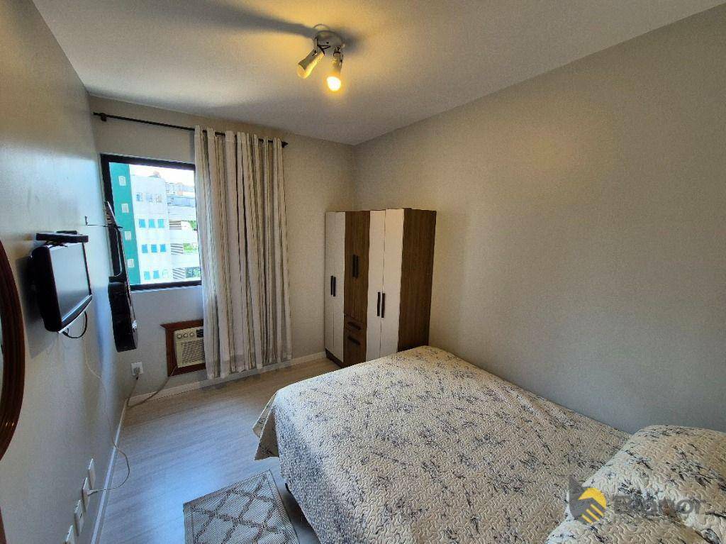 Apartamento à venda com 3 quartos, 87m² - Foto 13