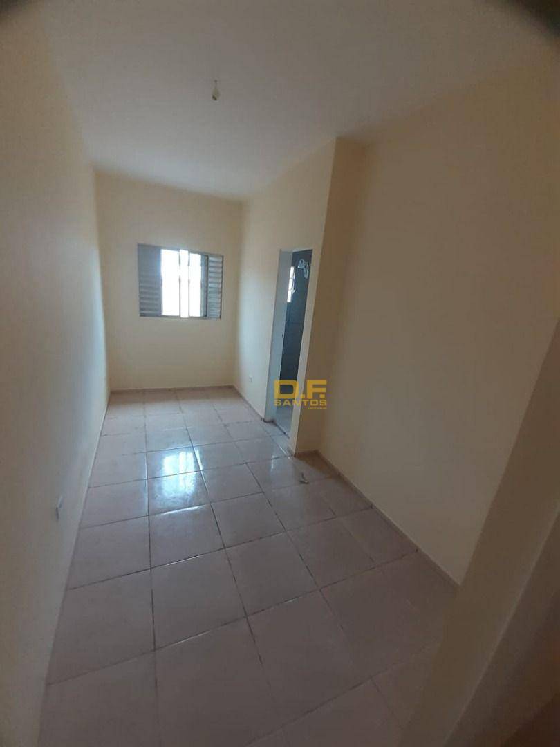 Casa à venda com 2 quartos, 70m² - Foto 2