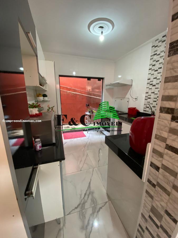 Casa à venda com 3 quartos, 250m² - Foto 10