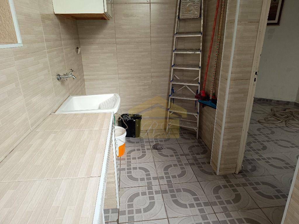 Sobrado à venda com 2 quartos, 132m² - Foto 13