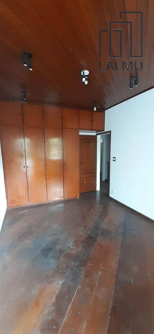 Casa para alugar com 3 quartos, 256m² - Foto 31