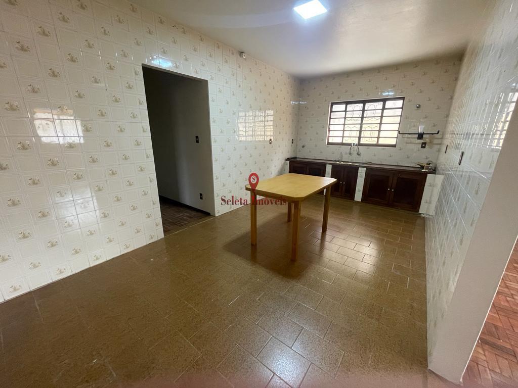 Casa à venda com 3 quartos, 550m² - Foto 9