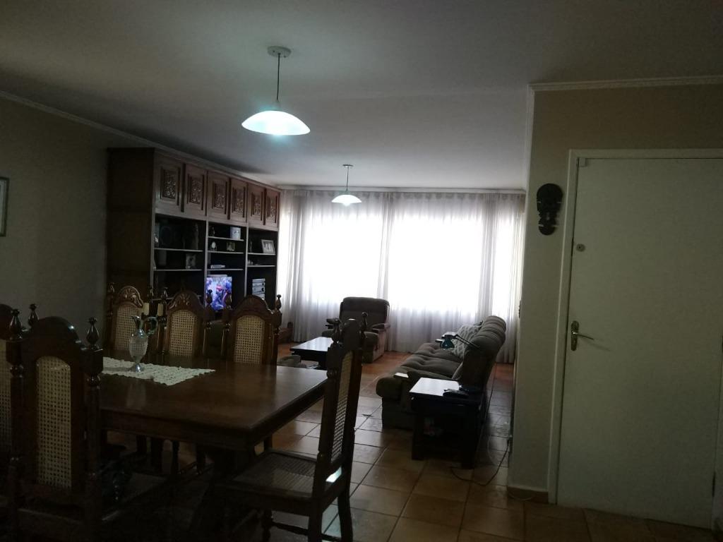 Casa à venda e aluguel com 3 quartos, 300m² - Foto 4