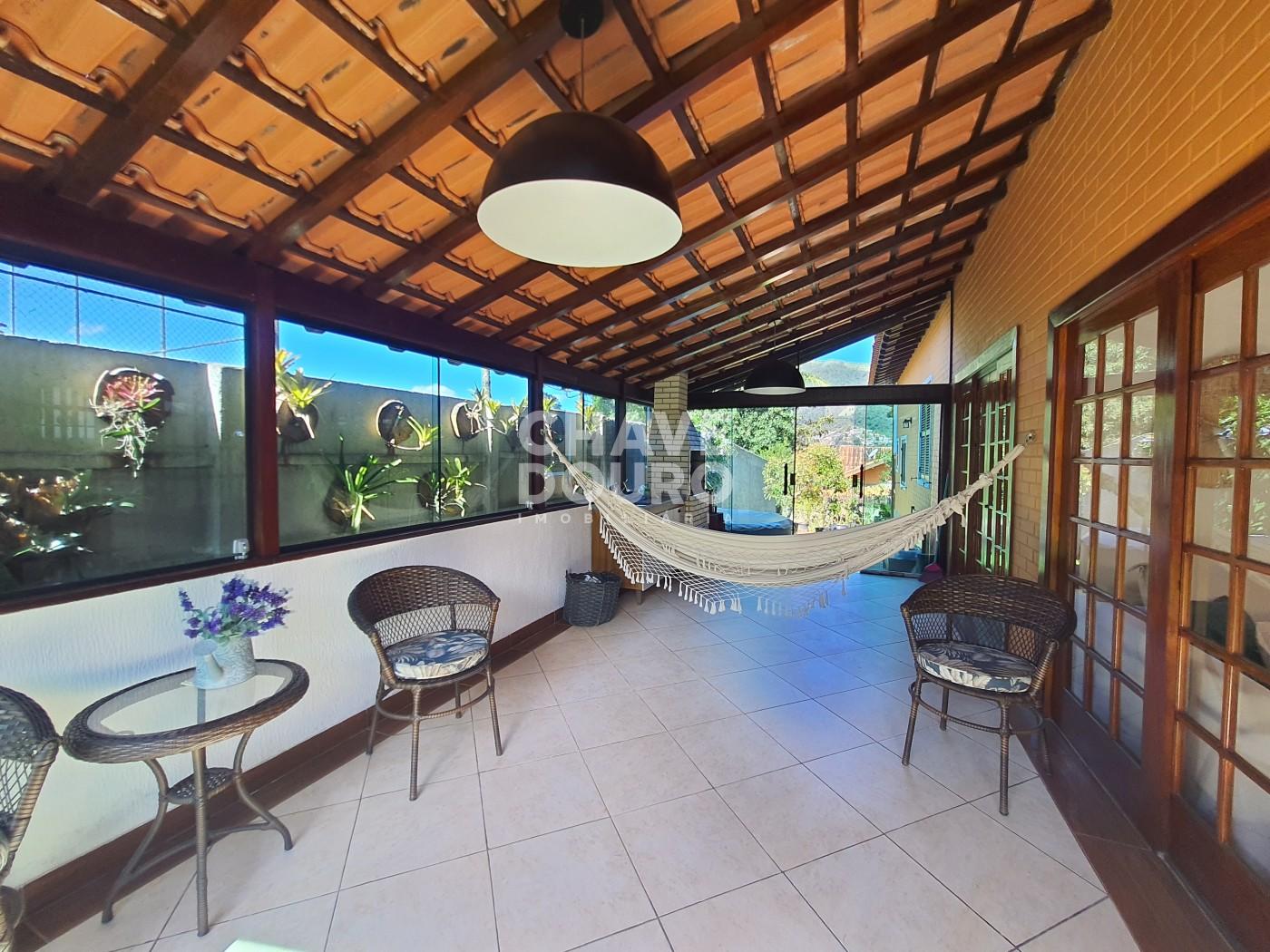 Casa à venda com 3 quartos, 173m² - Foto 8