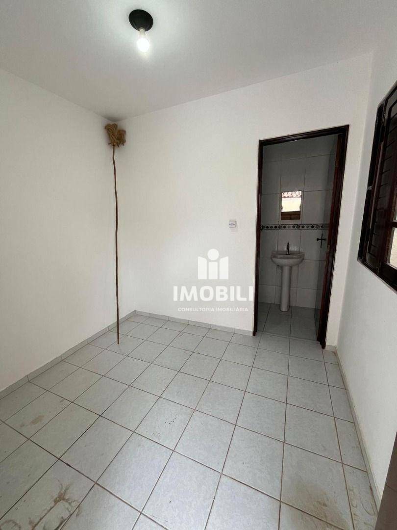 Casa de Condomínio à venda com 4 quartos, 250m² - Foto 19