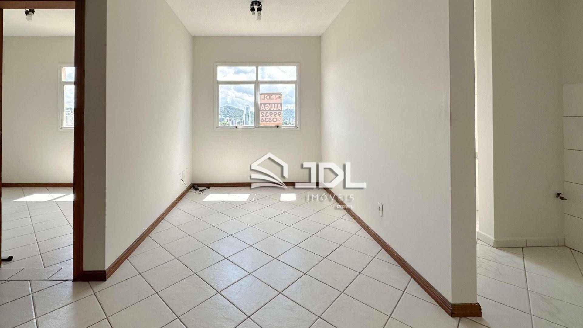 Apartamento para alugar com 2 quartos, 56m² - Foto 1