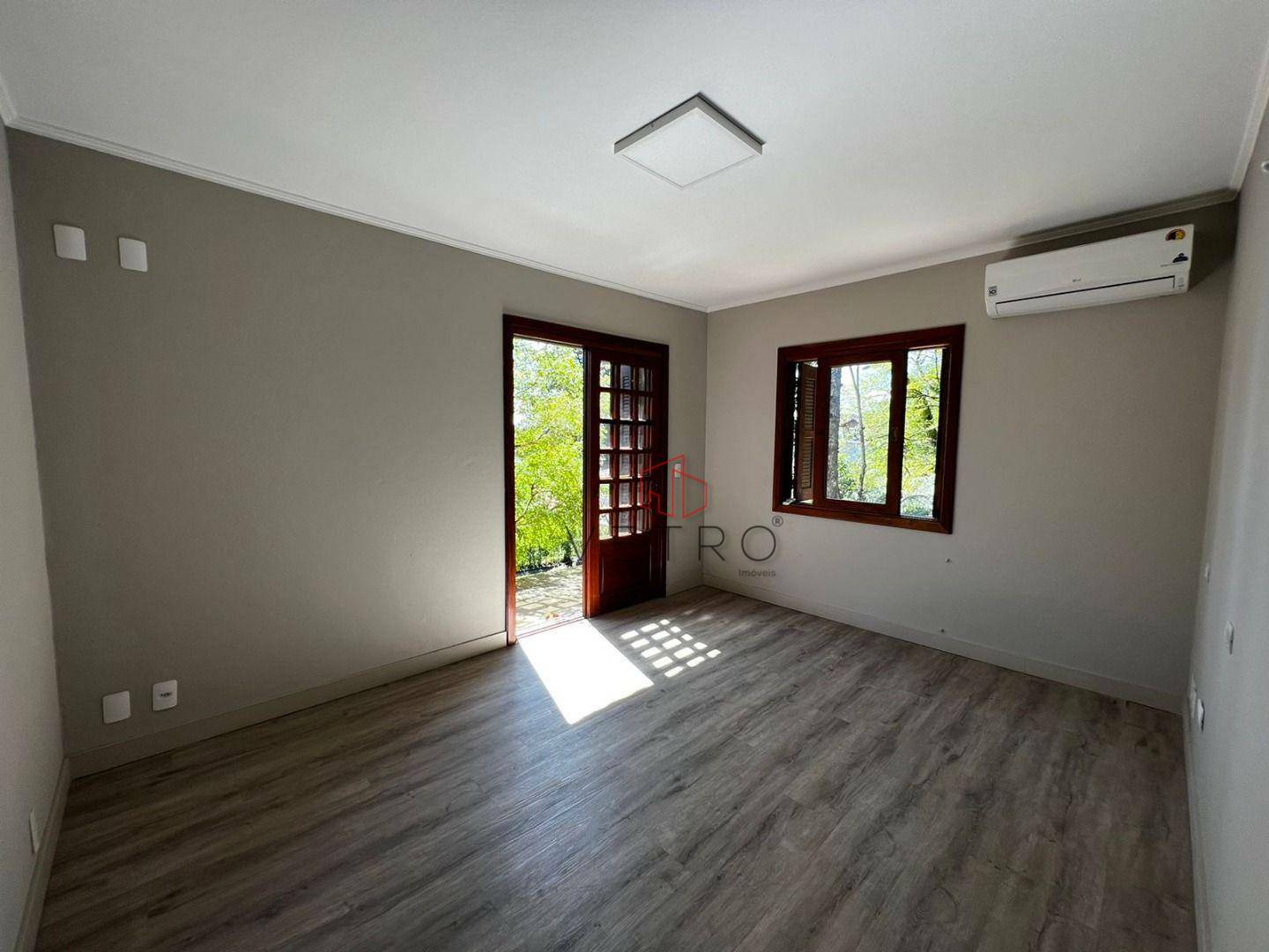 Casa à venda com 5 quartos, 550m² - Foto 18