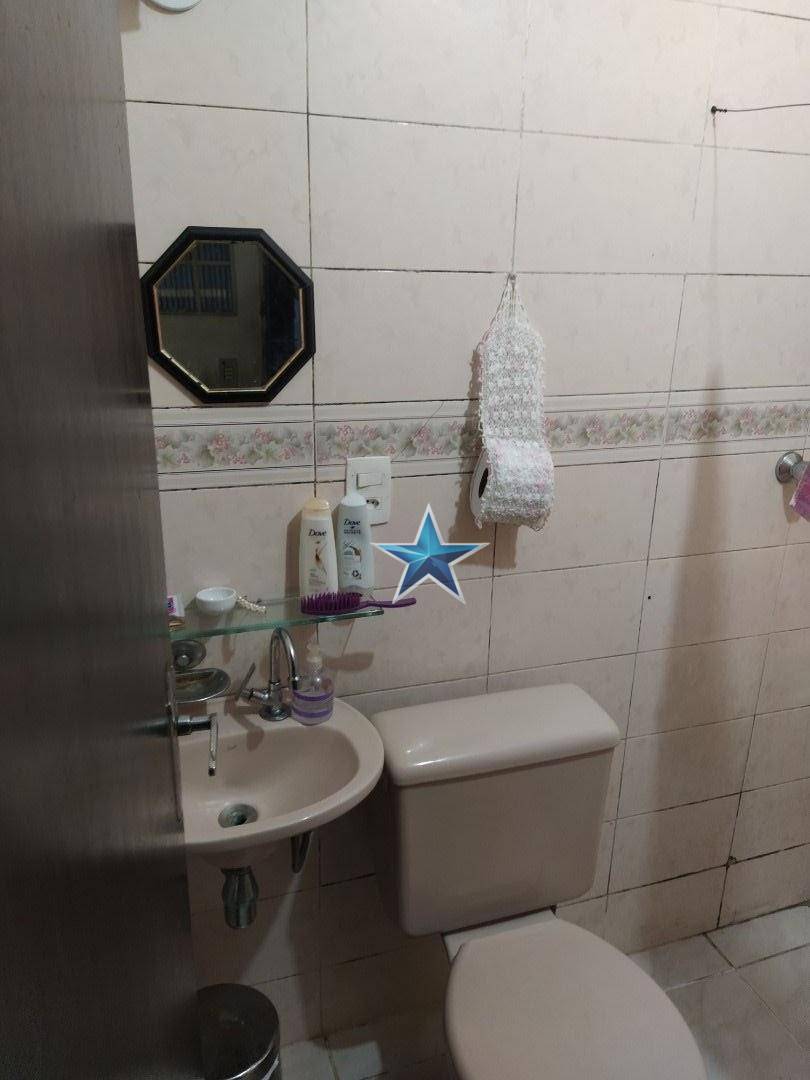 Sobrado à venda com 3 quartos, 111m² - Foto 2