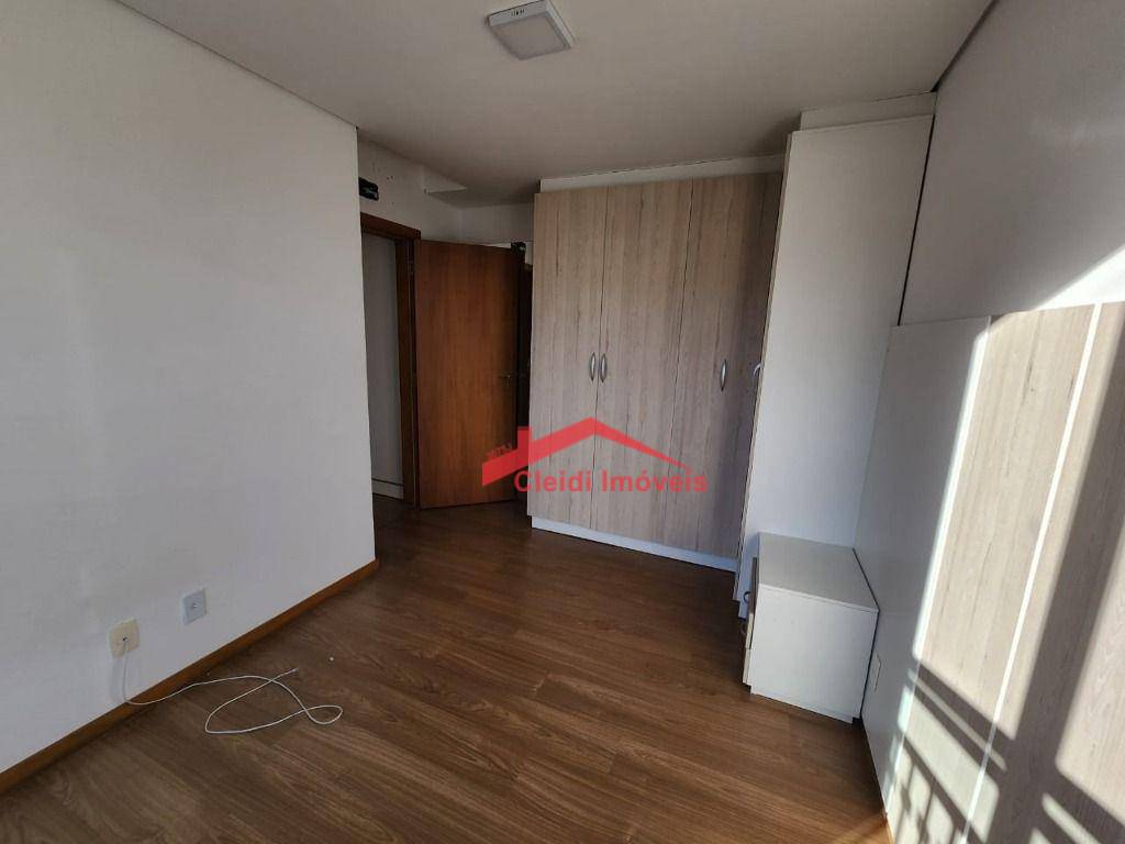 Apartamento para alugar com 2 quartos, 63m² - Foto 8