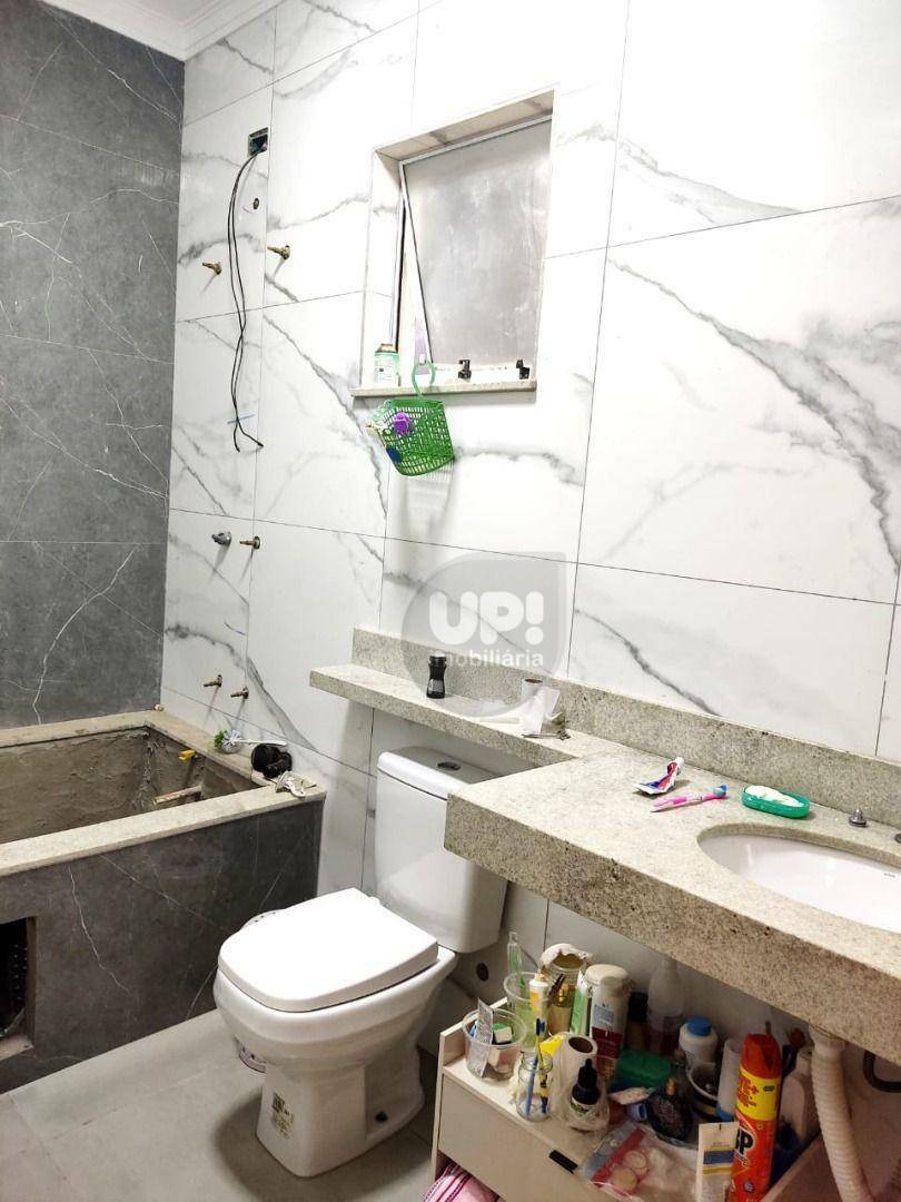 Casa à venda com 3 quartos, 130m² - Foto 17