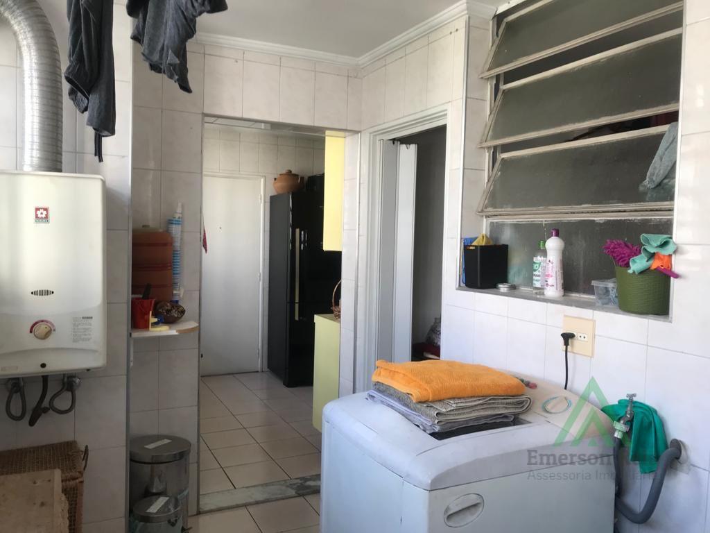 Apartamento à venda com 3 quartos, 180m² - Foto 18