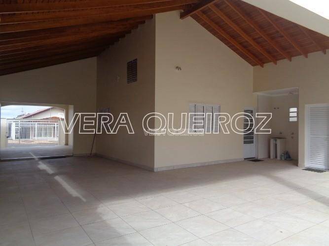 Casa para alugar com 3 quartos, 120m² - Foto 23