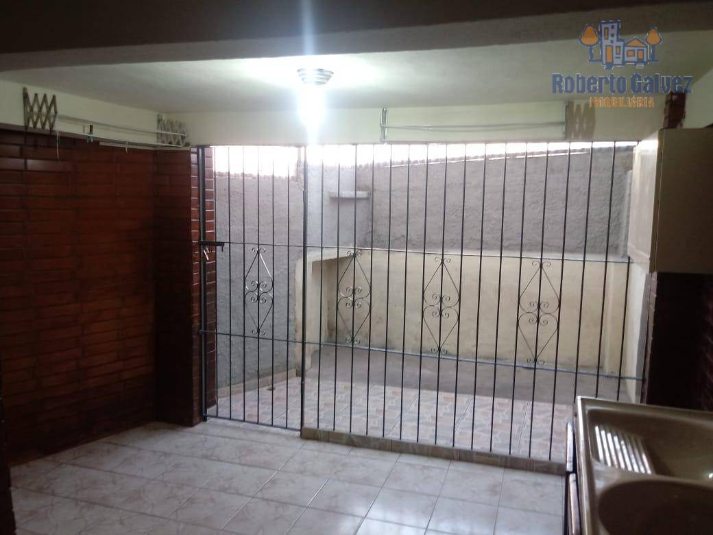 Casa à venda com 3 quartos, 62m² - Foto 12