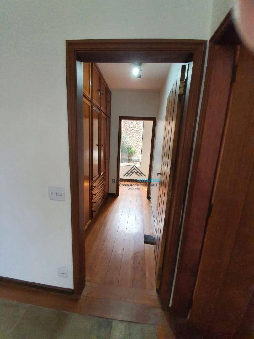 Sobrado à venda com 4 quartos, 681m² - Foto 45