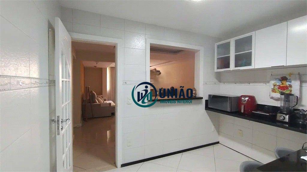 Apartamento à venda com 3 quartos, 120m² - Foto 13