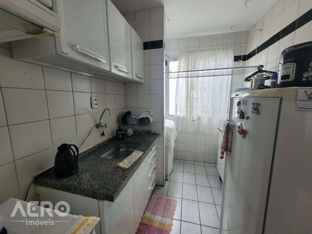 Apartamento à venda com 2 quartos, 47m² - Foto 8