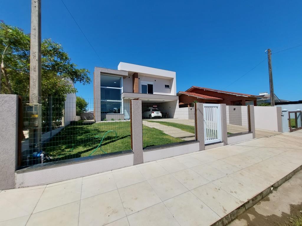 Casa à venda com 4 quartos, 189m² - Foto 1