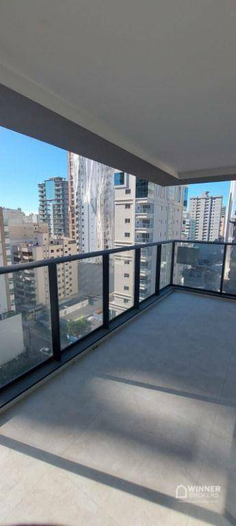 Apartamento à venda com 3 quartos, 200m² - Foto 14