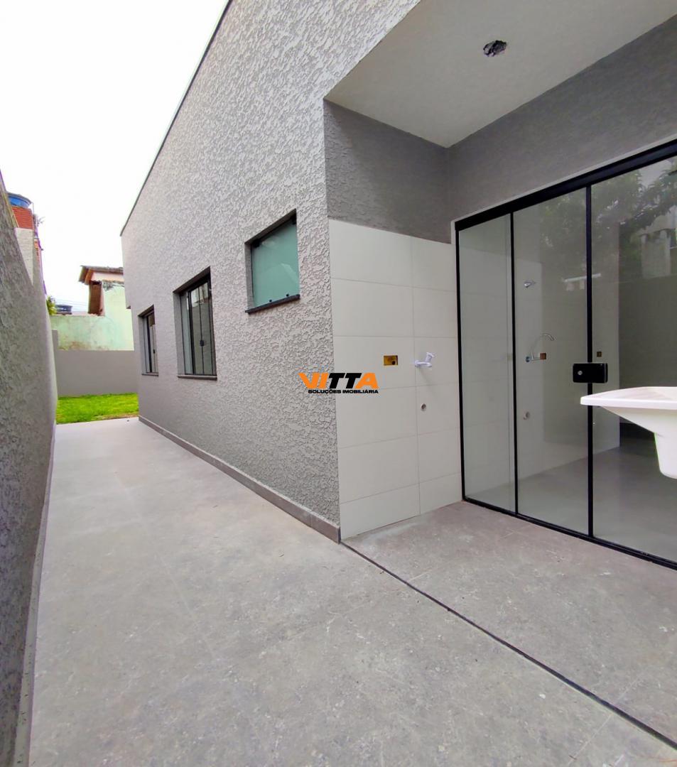 Casa à venda com 2 quartos, 52m² - Foto 3