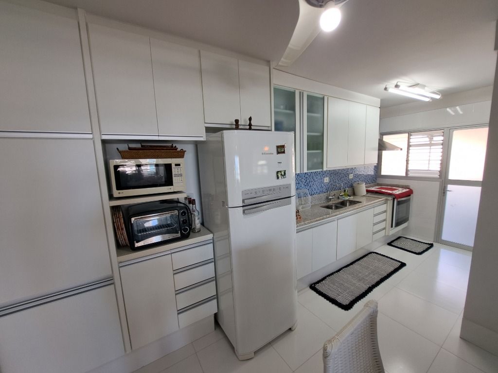 Apartamento à venda com 3 quartos, 121m² - Foto 22