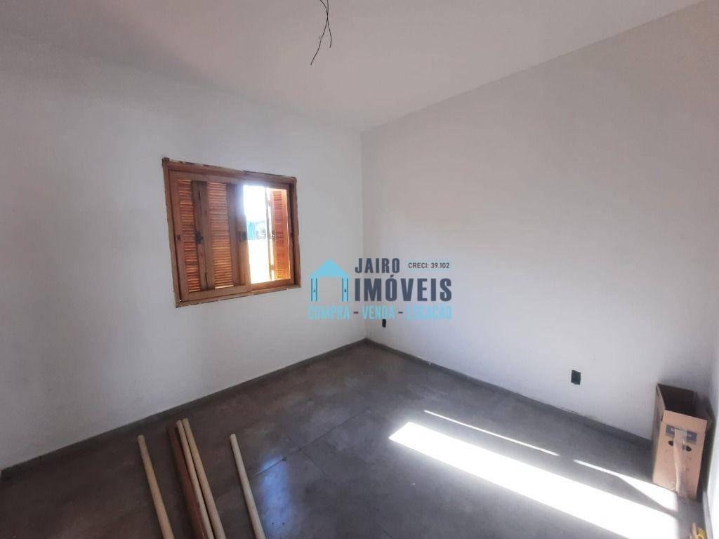 Casa à venda com 2 quartos, 55m² - Foto 14