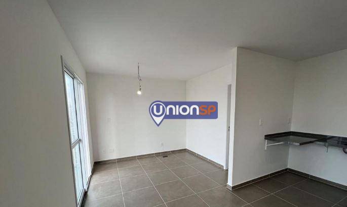 Apartamento à venda com 1 quarto, 36m² - Foto 2