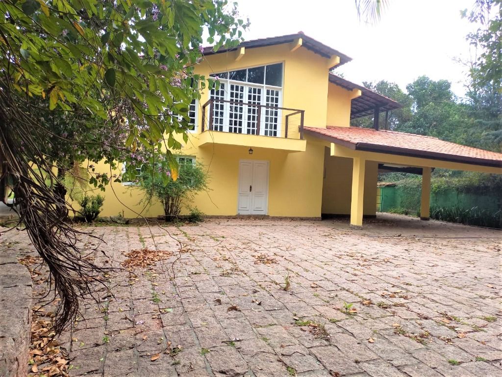 Casa de Condomínio à venda com 3 quartos, 347m² - Foto 2