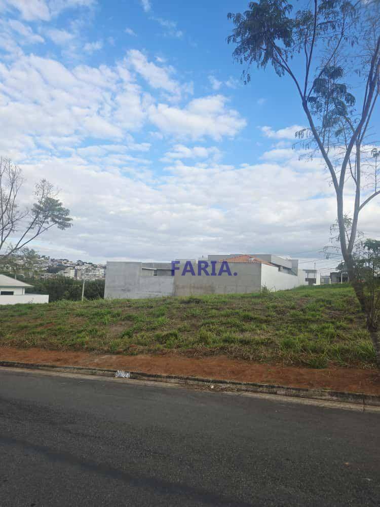 Loteamento e Condomínio, 302 m² - Foto 1