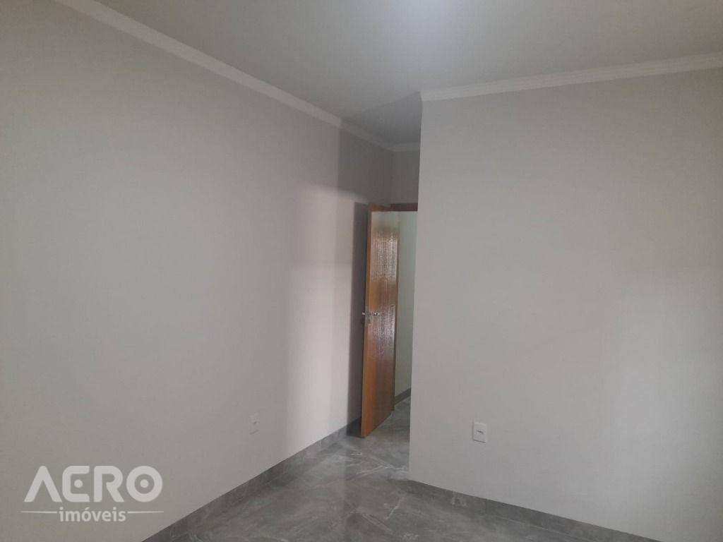 Casa à venda com 3 quartos, 120m² - Foto 27