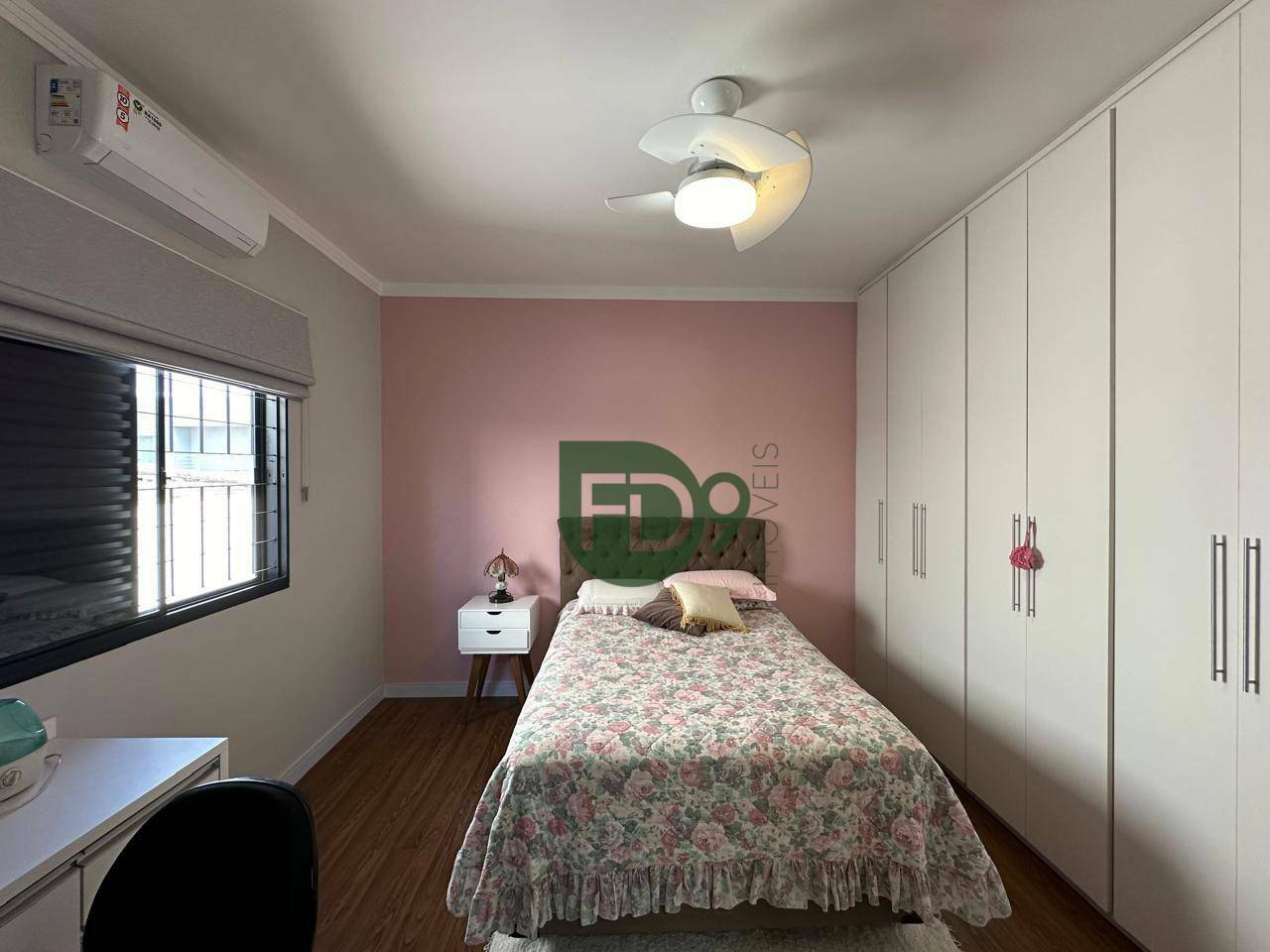 Casa de Condomínio à venda com 4 quartos, 250m² - Foto 17